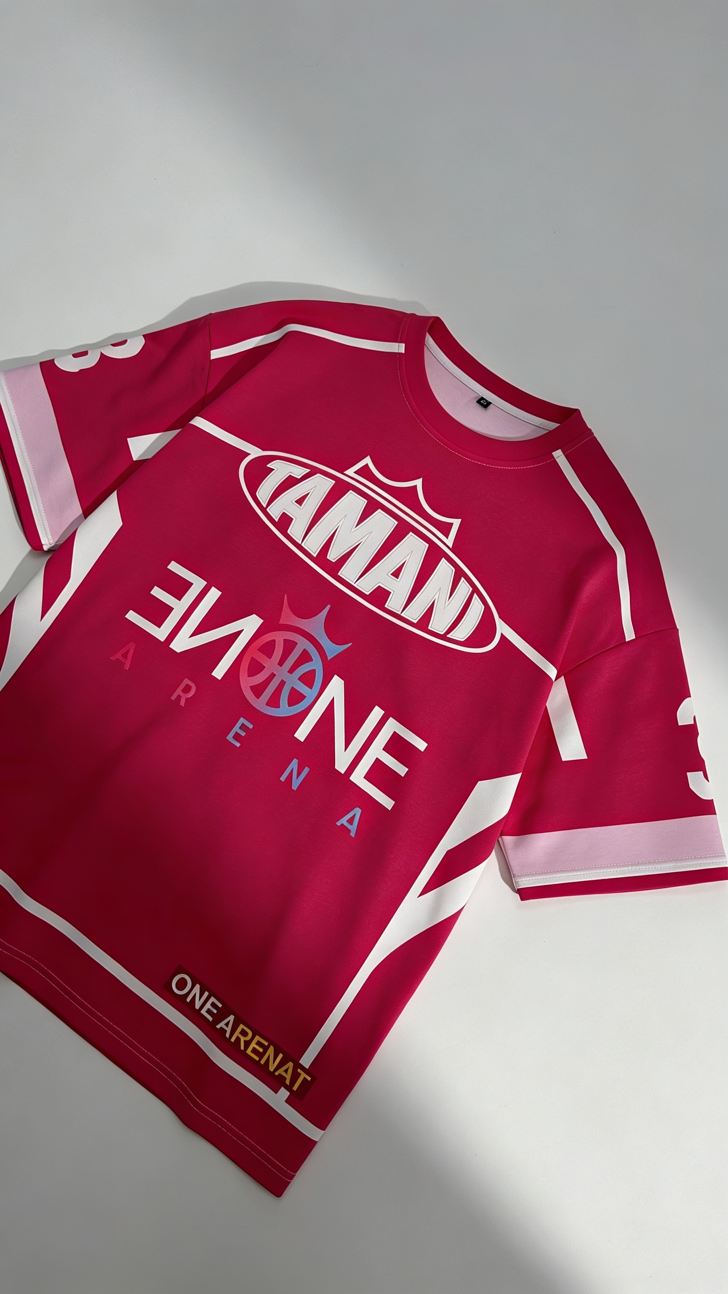 T-shirt TAMANI x One x One Arena — face
